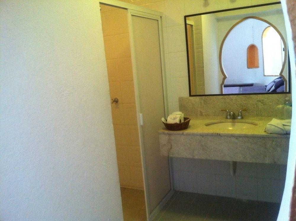 Hotel Aldea Del Bazar 4*