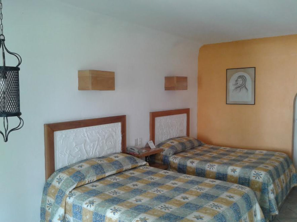 Hotel Aldea Del Bazar 4*